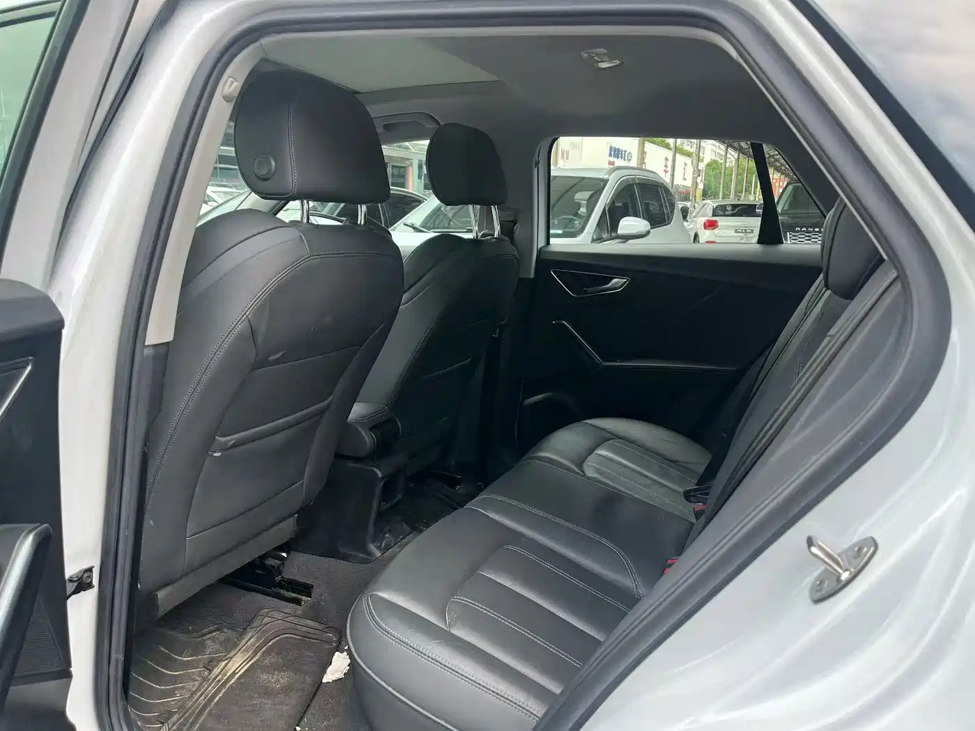 Фото 6 - Audi Q2L