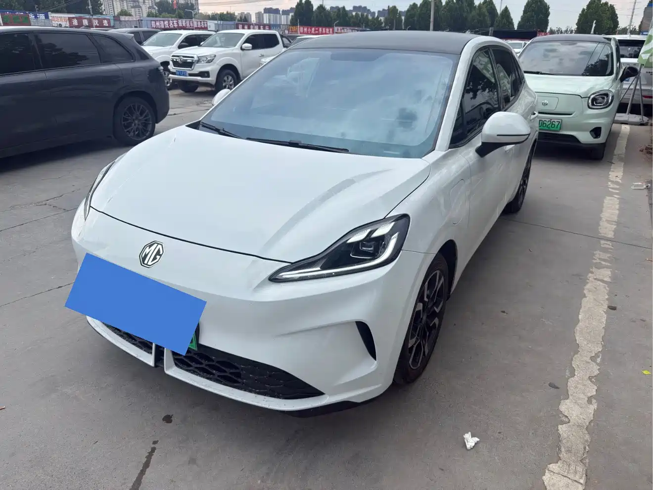 MG MG4 EV 2026 2025 Base Model