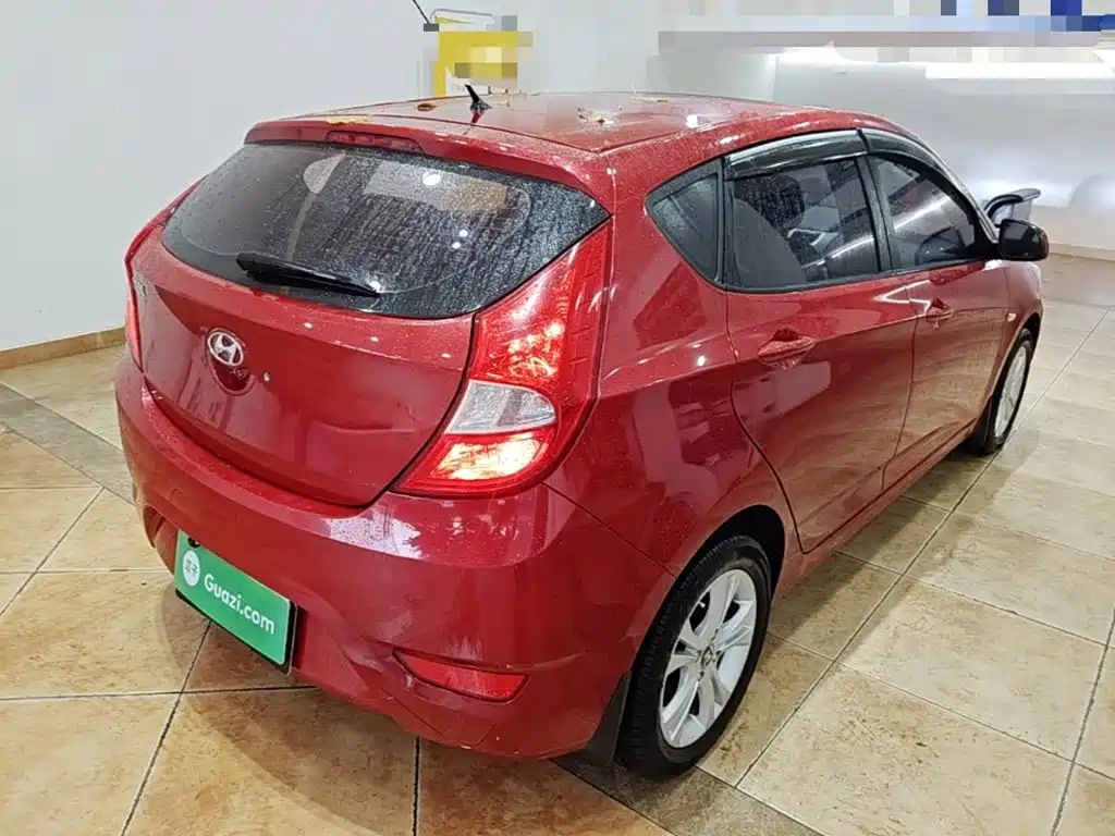 صورة 7 - Hyundai Reina