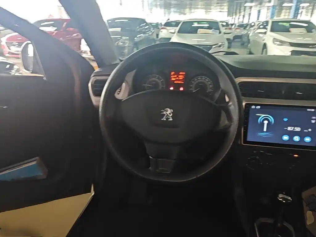 Peugeot 301 2015 2014 1.6L Automatic Comfort Edition