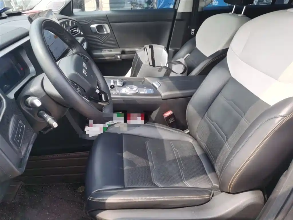 BAIC ORV Beijing Off-Road BJ30 2024 1.5T Magic Core Electric Drive Advanced Edition фото 8