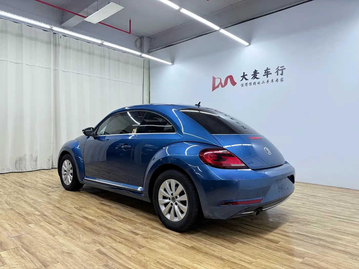 Volkswagen Beetle 2017 180TSI Enjoy фото 8