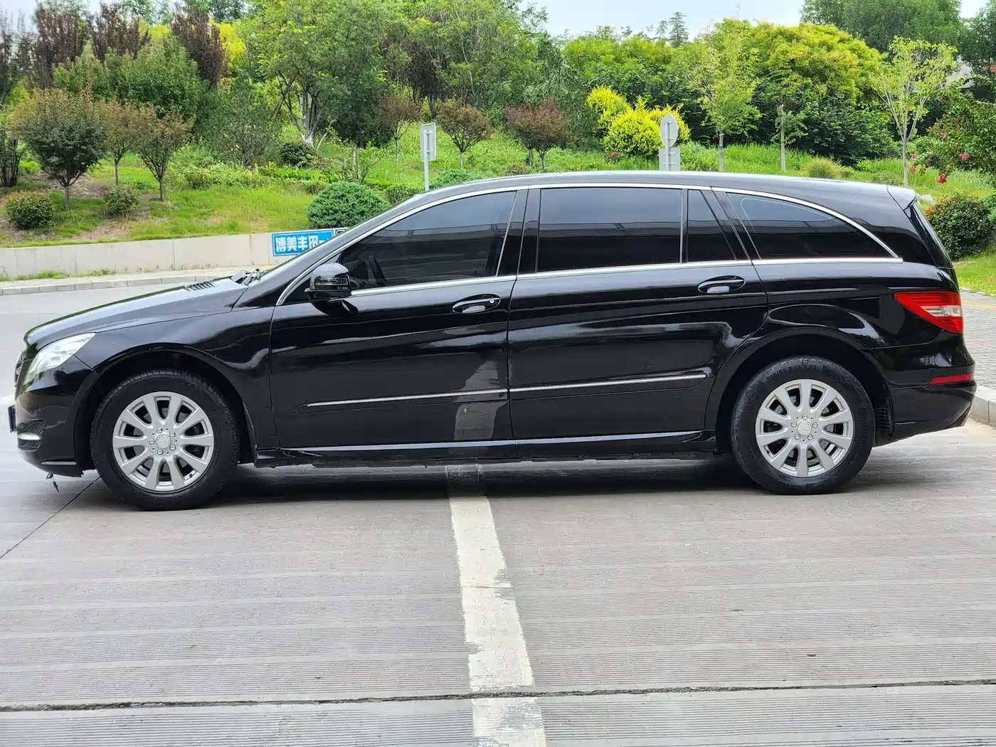 Mercedes-Benz R-Class 2011 R 350 L 4MATIC фото 5