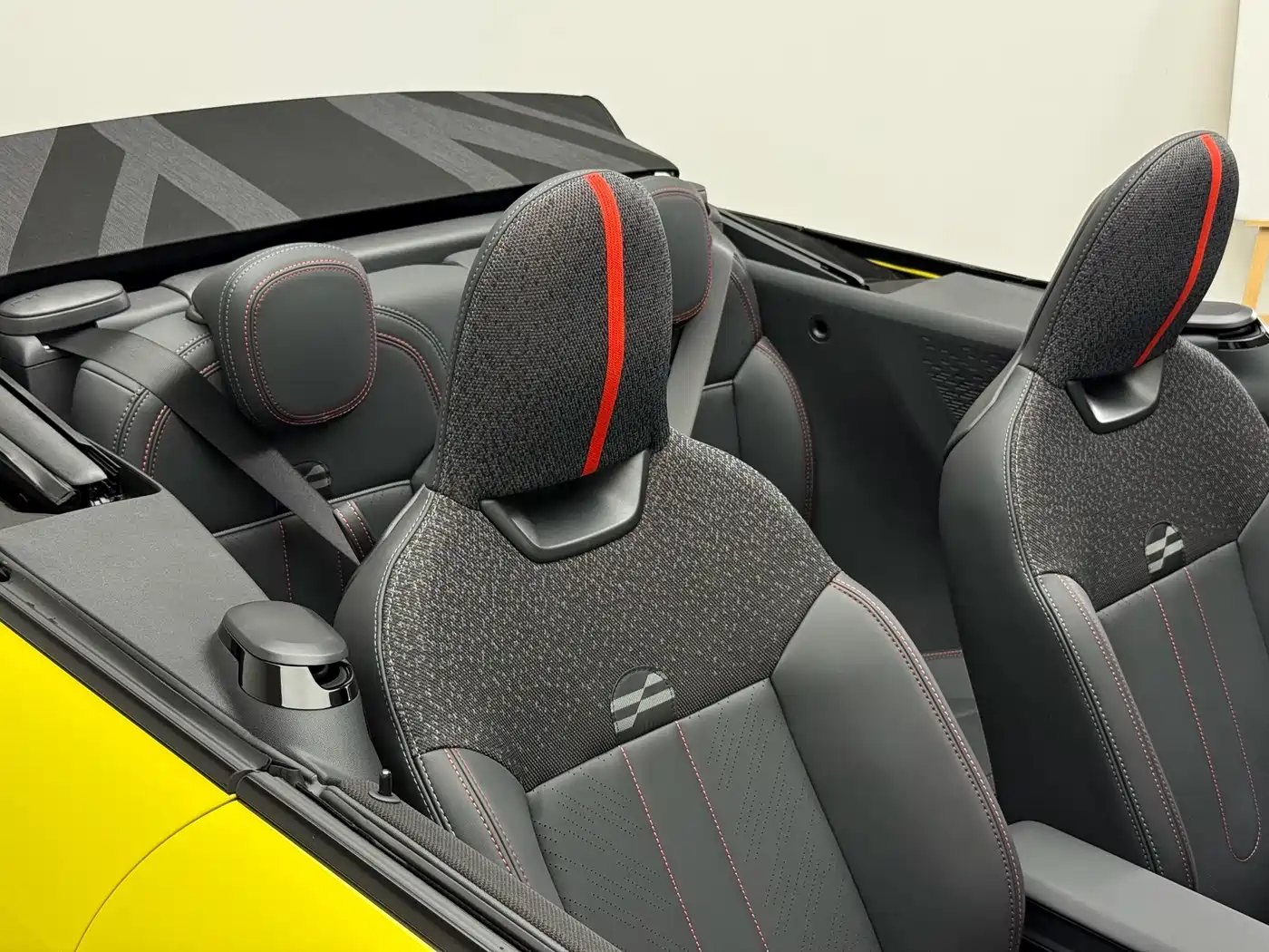 MINI JCW 2025 2025 JOHN COOPER WORKS CABRIO