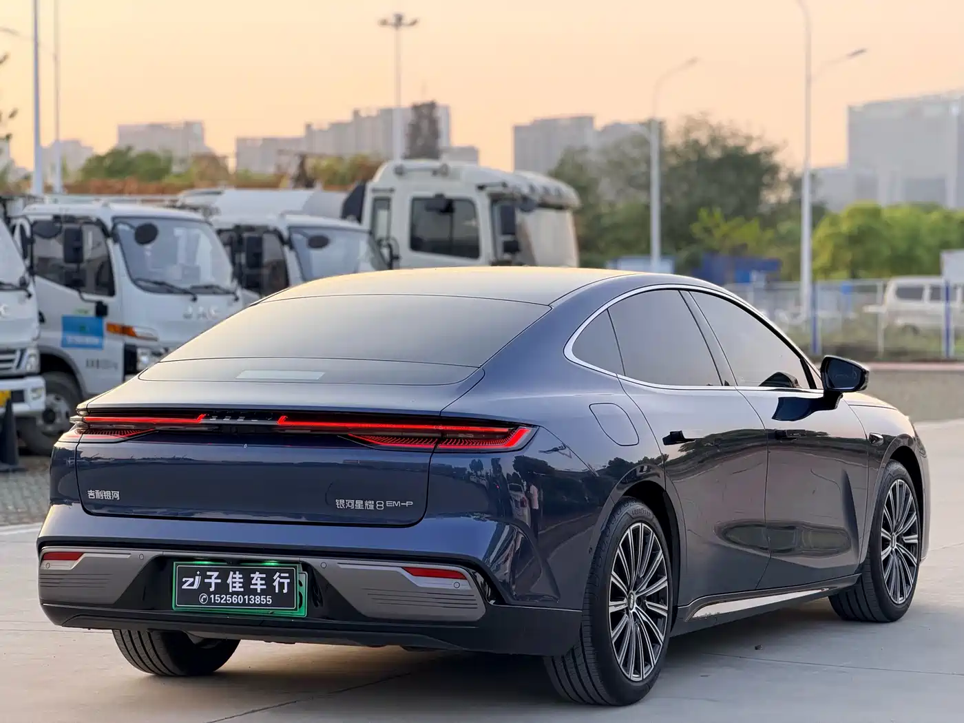 Geely Galaxy Galaxy Xingyao 8 2025 130km EM-P Starship Edition фото 5
