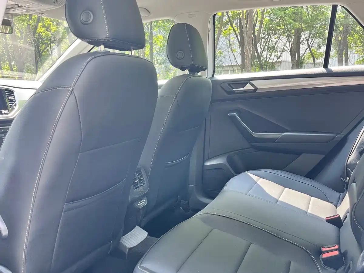 Volkswagen T-ROC 2022 280TSI DSG 2WD Comfort PLUS фото 6