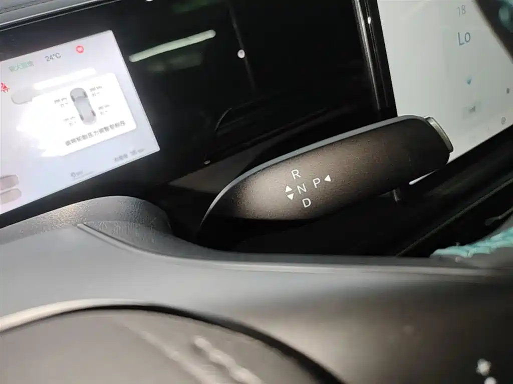 BYD Qin L 2025 EV 470KM Leading Edition фото 10