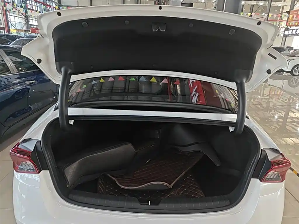 Kia K5 2020 270T CVVD Luxury Edition фото 19