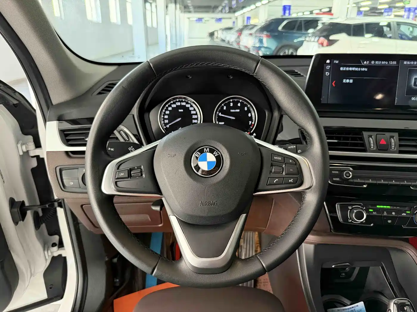BMW X1 2022 sDrive20Li Fashion фото 17