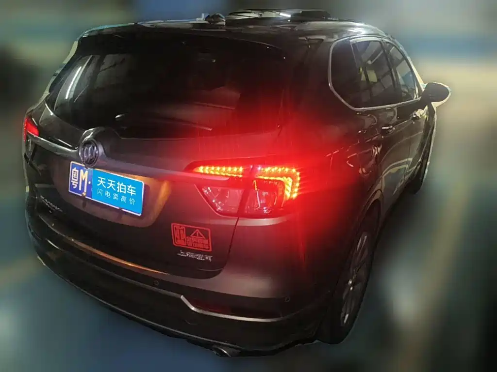 Фото 2 - Buick Envision Plus