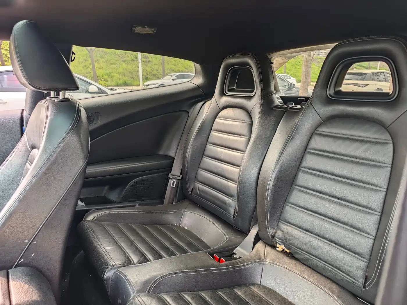 Volkswagen Scirocco 2010 2.0TSI Sport Edition фото 6