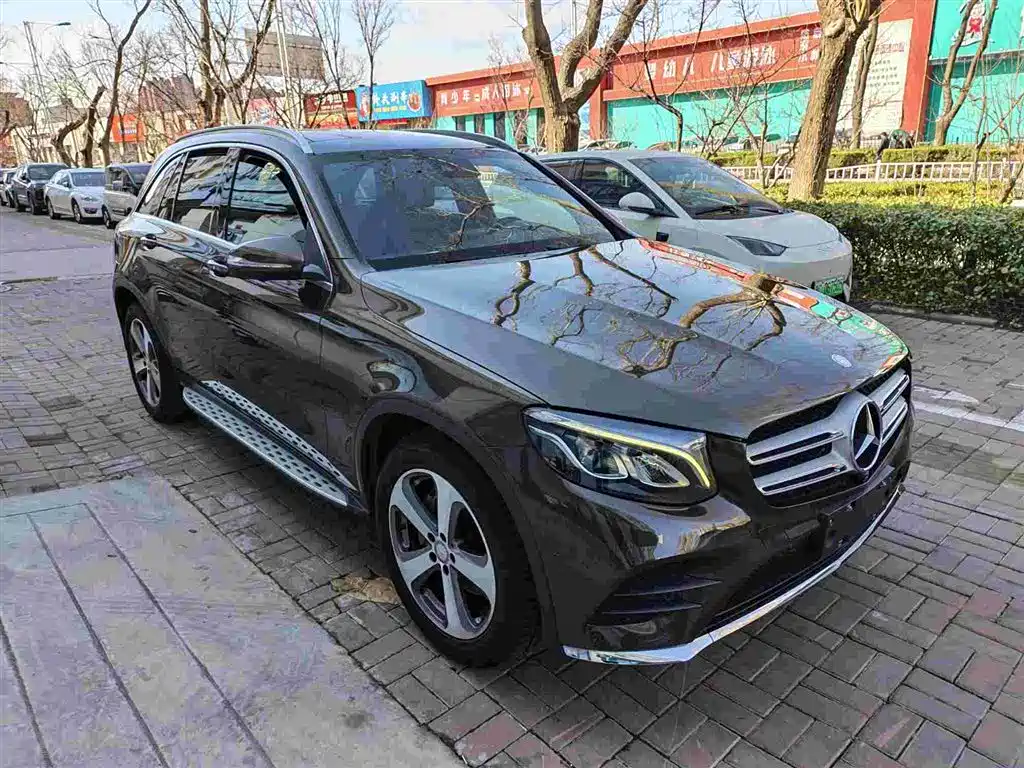 Mercedes-Benz GLC 2017 GLC 260 4MATIC Luxury фото 3