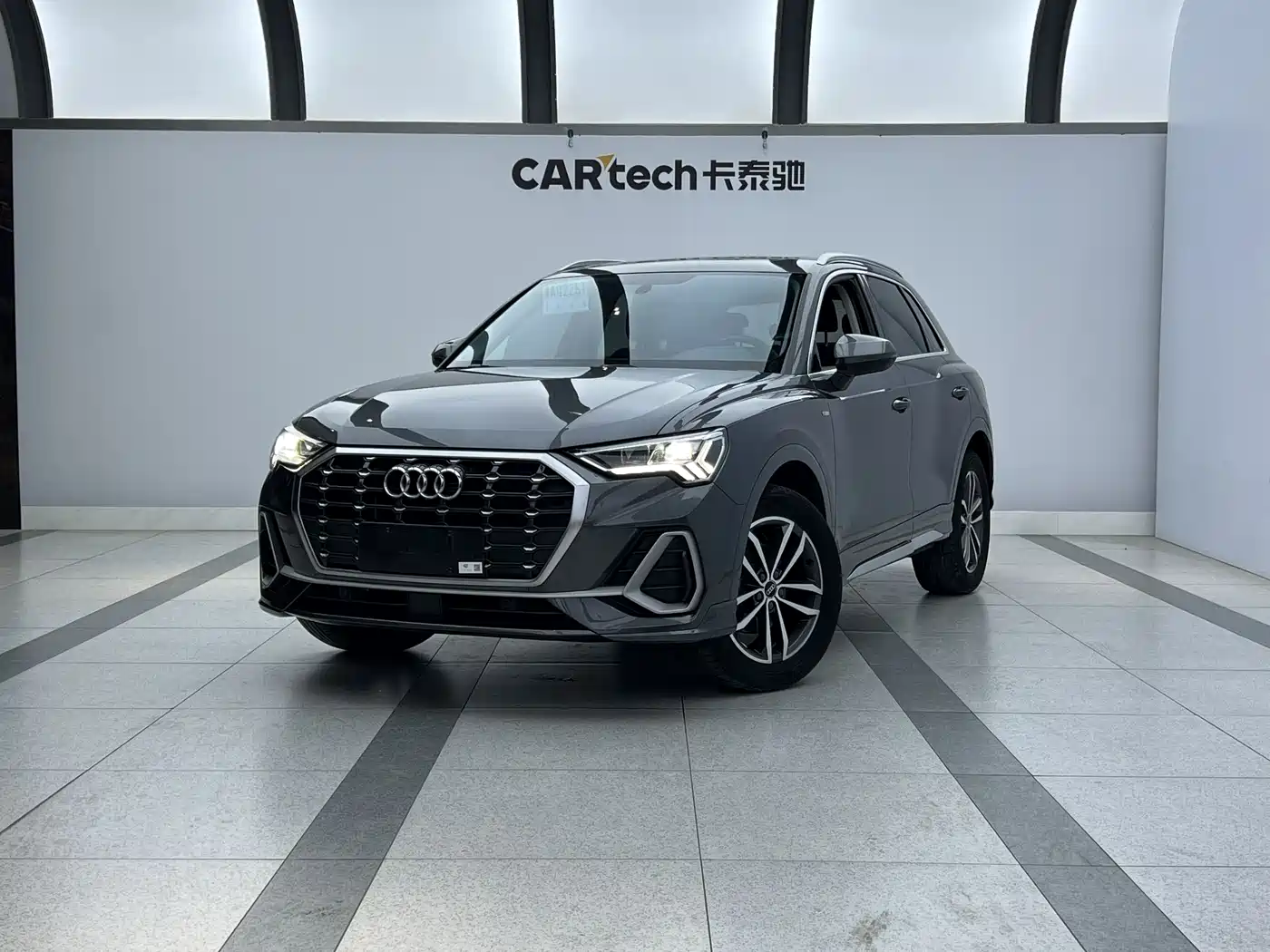 Audi Q3 2022 35 TFSI Fashion Elegance