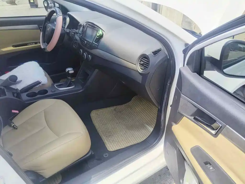 Roewe 350 2014 2014 1.5L Automatic Express Edition