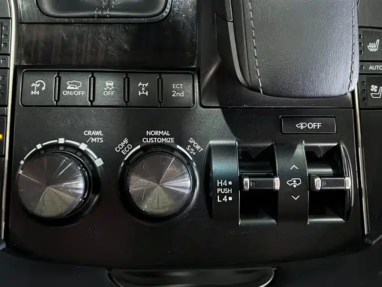 Lexus LX 2019 570 Dynamic Luxury Edition фото 12