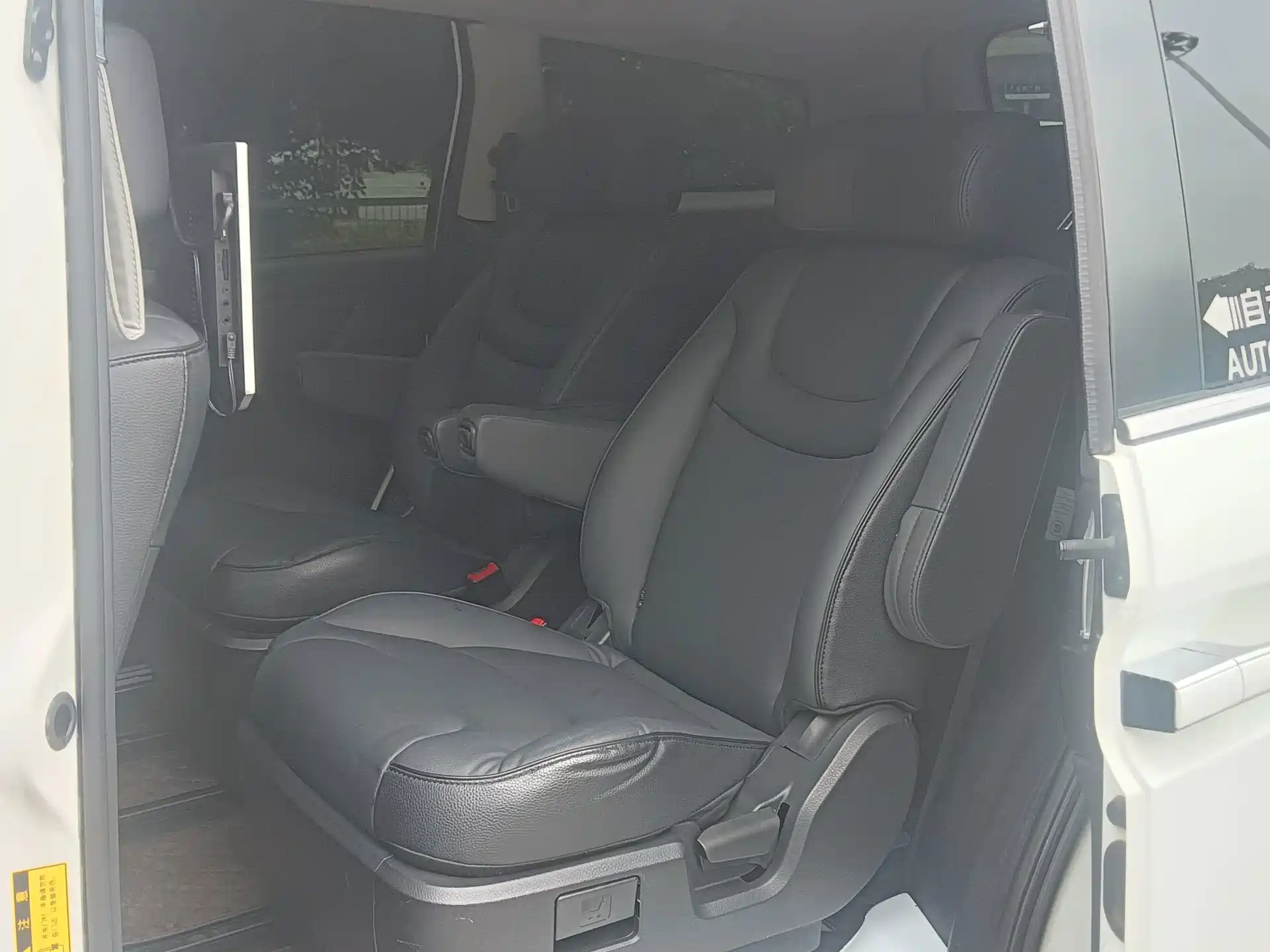 Фото 10 - Luxgen Luxgen7 MPV