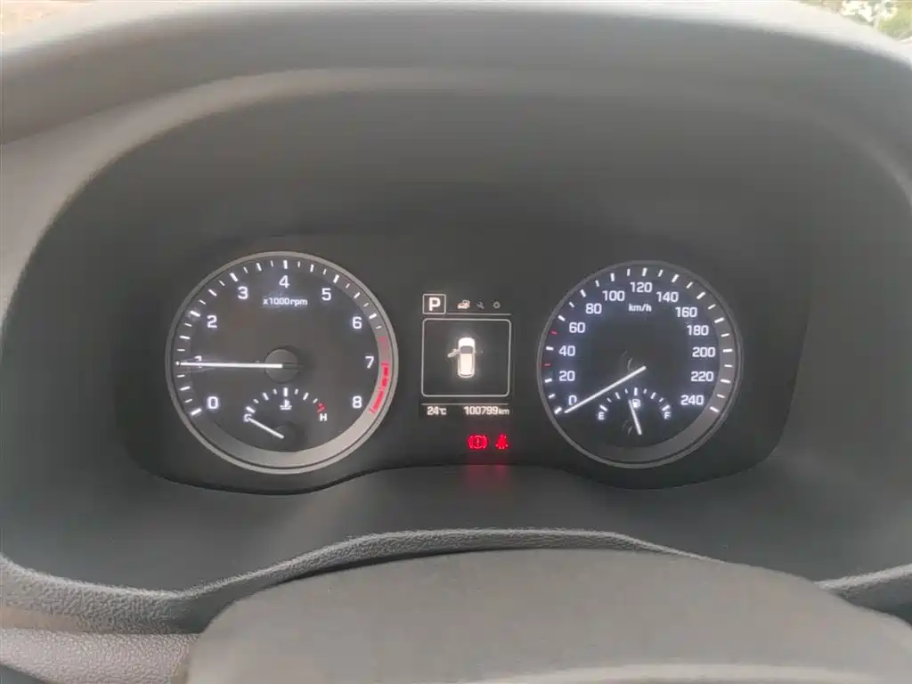Hyundai Tucson 2018 1.6T DCT 2WD 15th Anniversary Special Edition фото 12