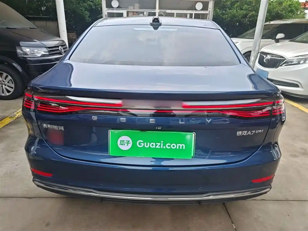 Geely Galaxy Galaxy A7 2025 EM-i фото 6