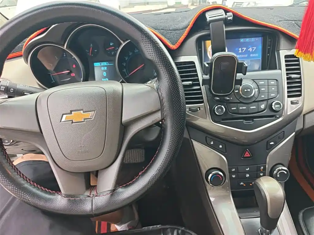 Chevrolet Cruze 2015 1.5L Classic SE AT фото 10