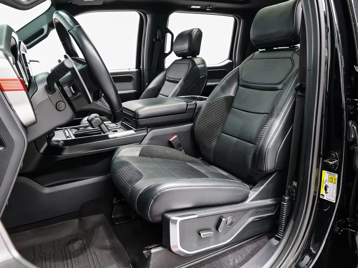 FORD F-150 RAPTOR