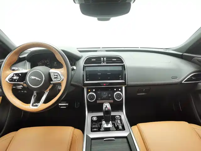 Jaguar XEL 2023 2.0T 250PS R-DYNAMIC S Progressive Sport — фото 5