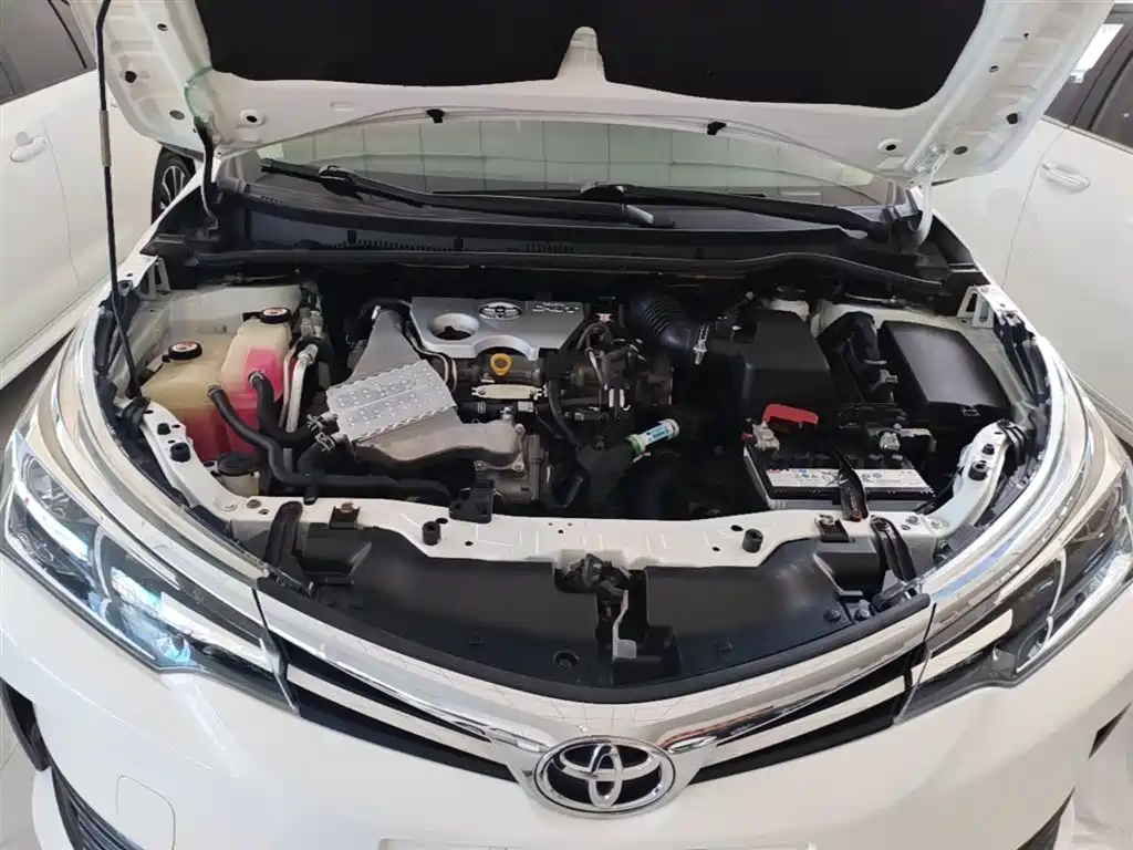Toyota Corolla 2017 Facelift 1.2T S-CVT GL фото 20