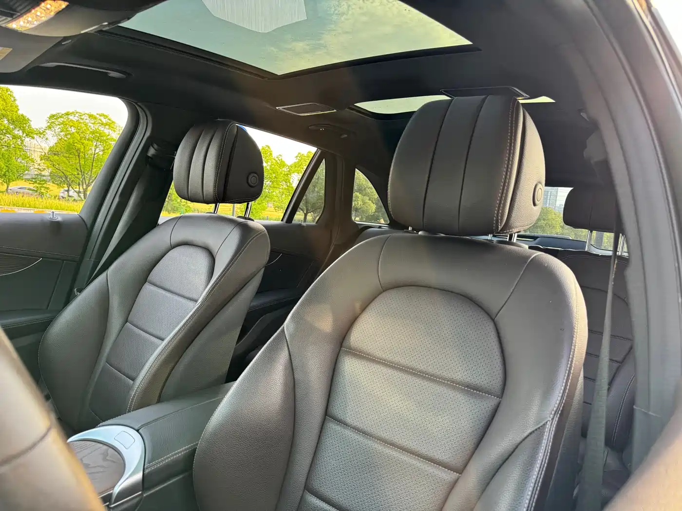 Mercedes-Benz GLC 2021 GLC 260 L 4MATIC Sporty фото 11
