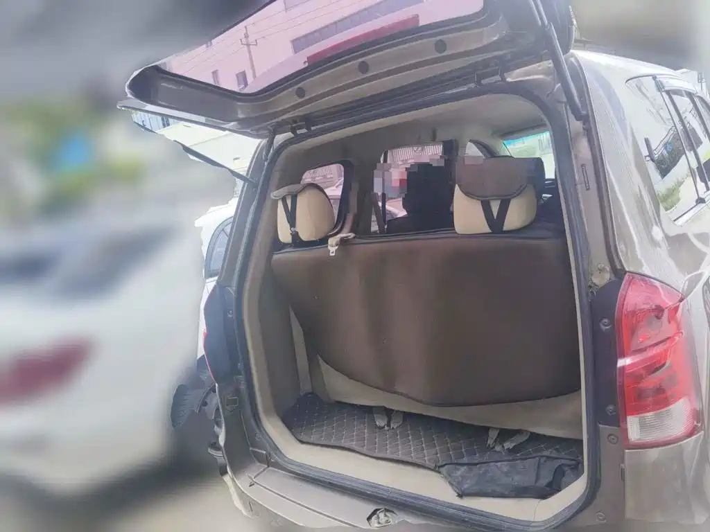 Jinbei Huachen Jinbei 750 2017 2015 1.5L Comfort Model