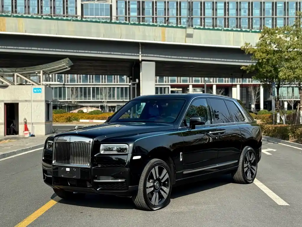 Rolls-Royce Cullinan 2023 2024 4-Seater