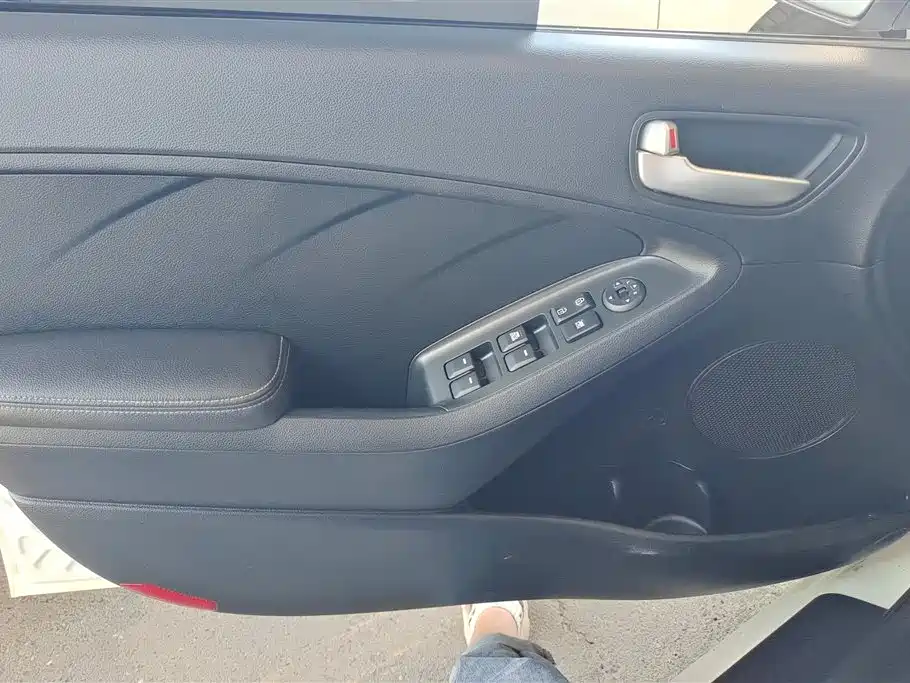 Kia K3 2016 1.6L Manual GL фото 7