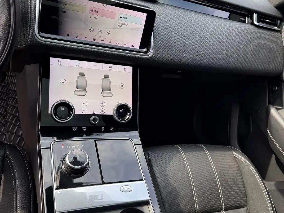 Land Rover Range Rover Velar 2019 250PS R-DYNAMIC S фото 27