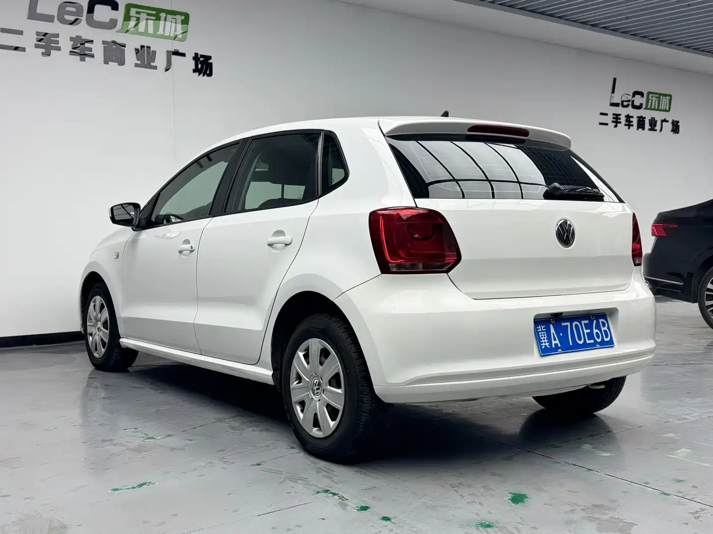 Volkswagen Polo 2013 1.4L Manual Trend Edition фото 13