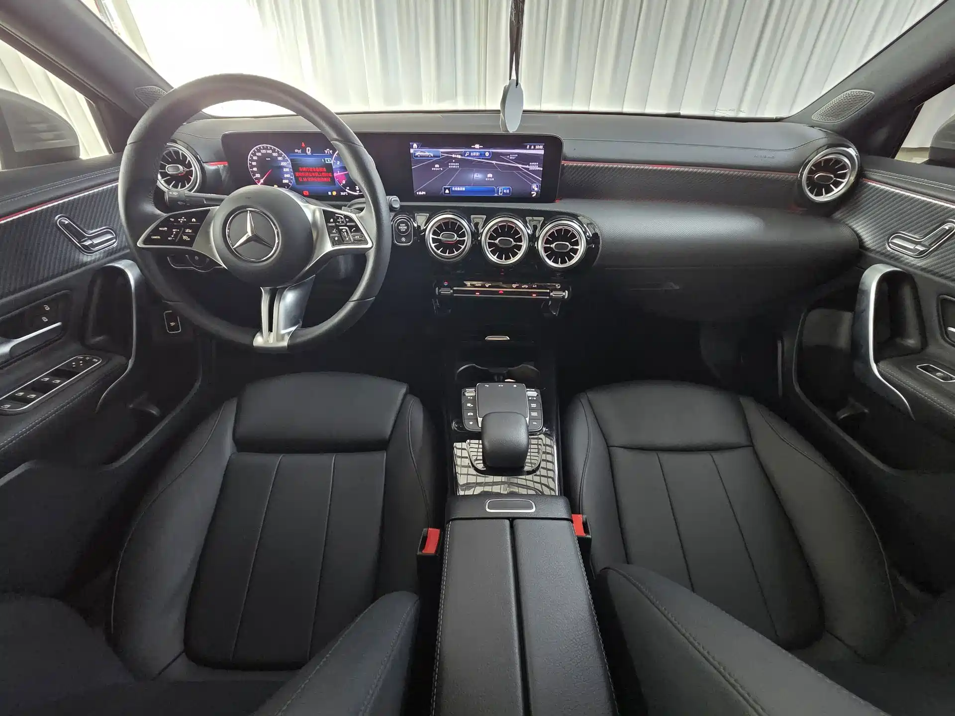 Фото 9 - Mercedes-Benz A-Class