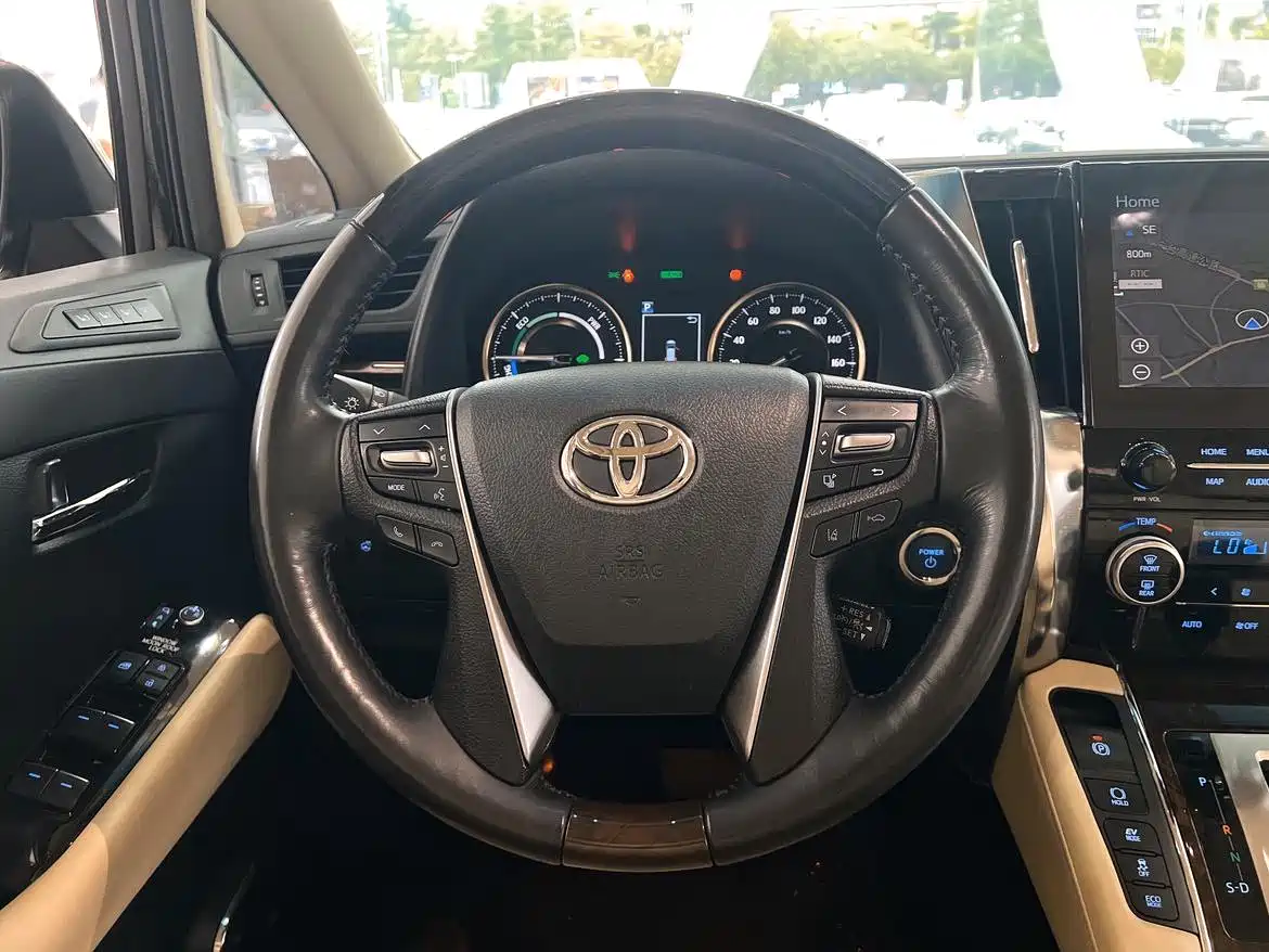 Toyota Alphard 2021 Hybrid 2.5L Luxury фото 21