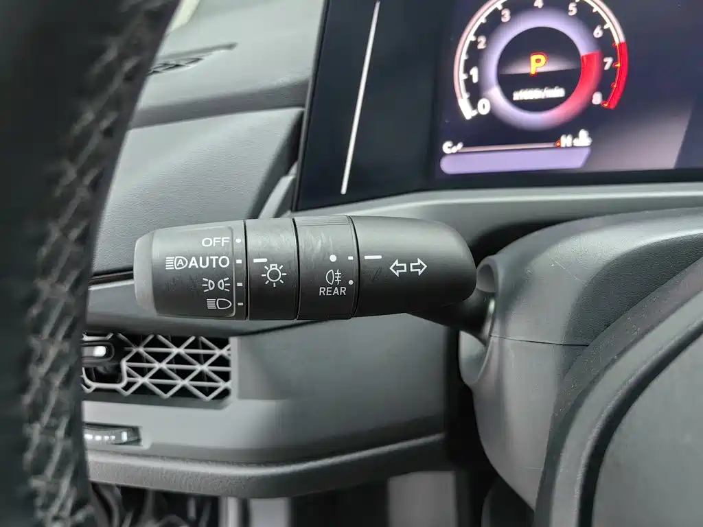 Photo 21 - Honda Accord