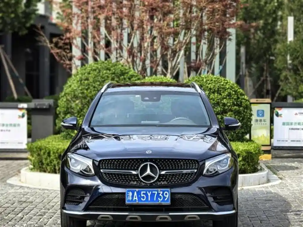 Mercedes-Benz GLC 2018 Facelift GLC 260 4MATIC Luxury фото 2