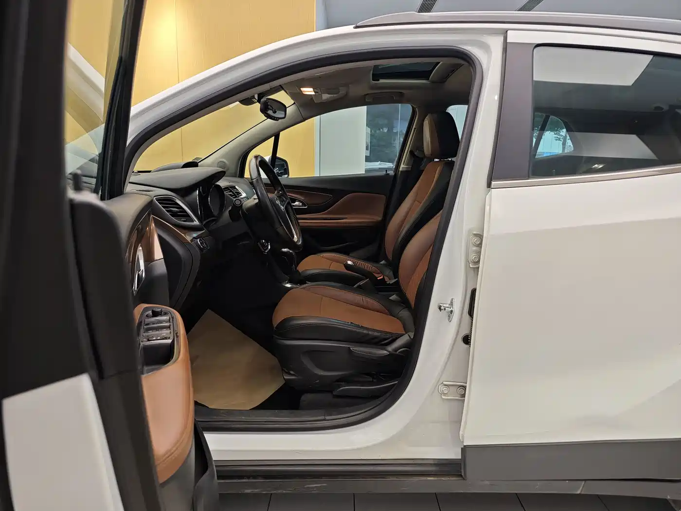 Buick Encore 2014 1.4T Automatic 2WD Urban Elite фото 13