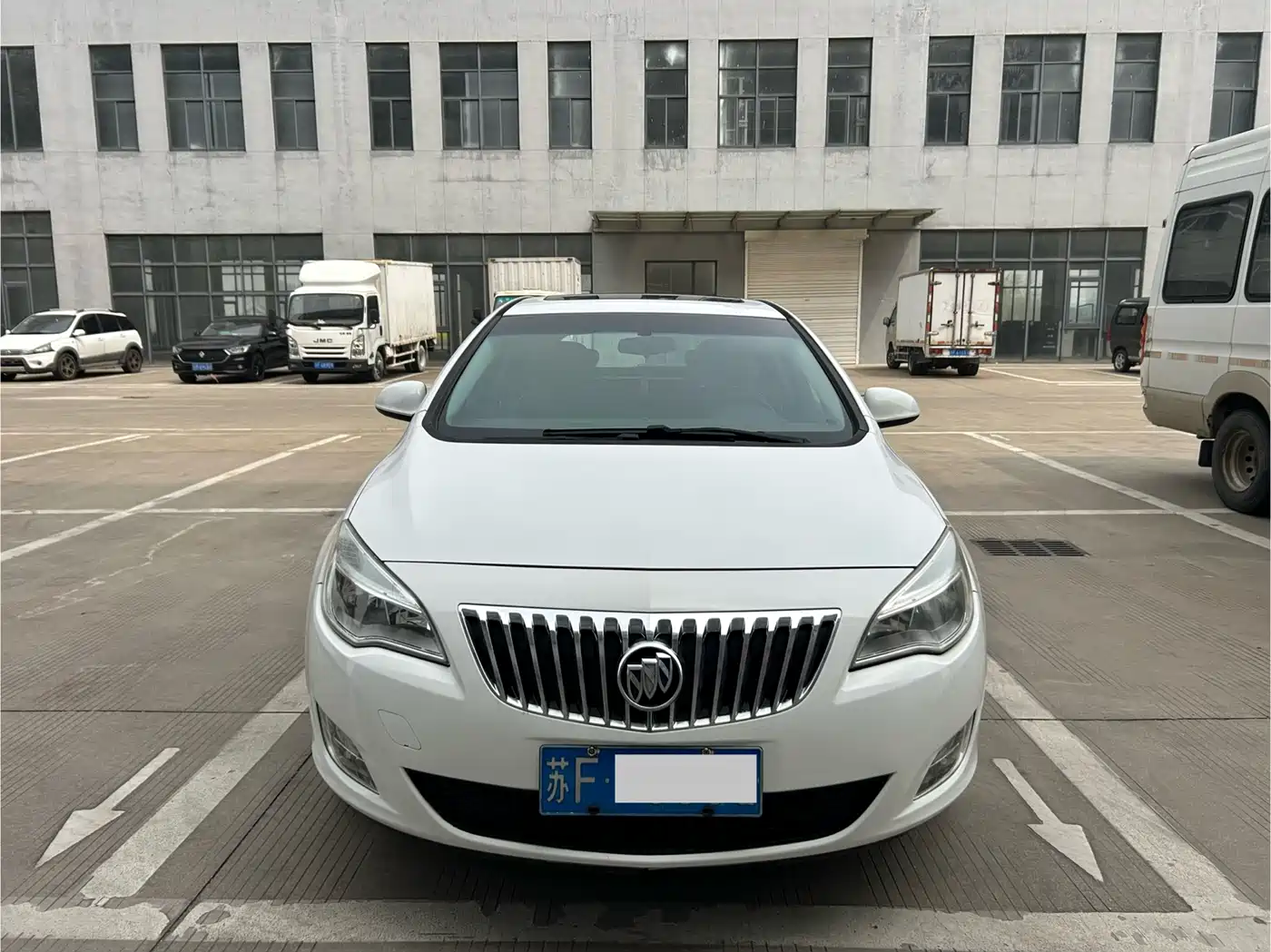 Buick Excelle 2013 Model XT 1.6L Automatic Fashion фото 4