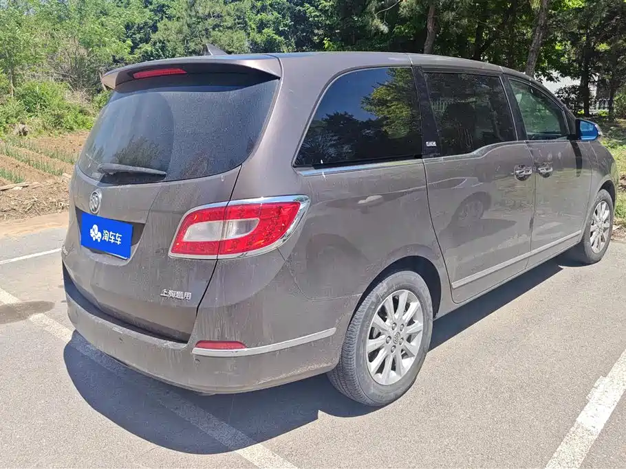Buick GL8 2011 3.0L XT Luxury Business Flagship фото 3