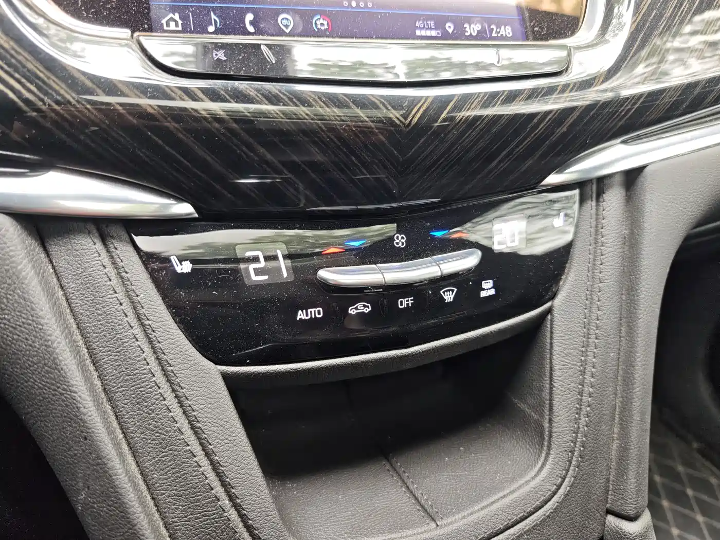 Cadillac XT6 2021 28T 6-Seater Luxury фото 15