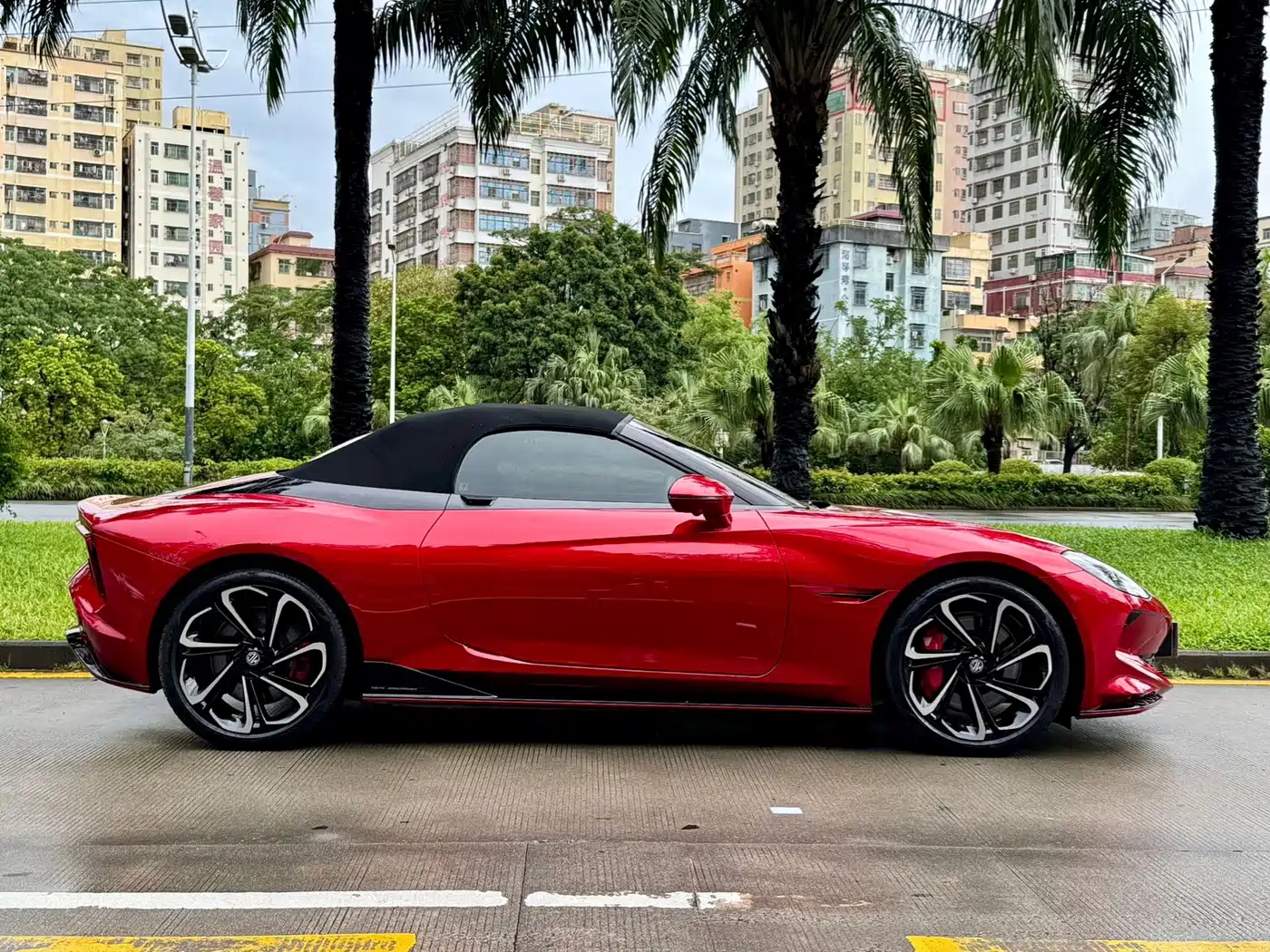 MG Cyberster 2024 2024 580km Transcendent Edition