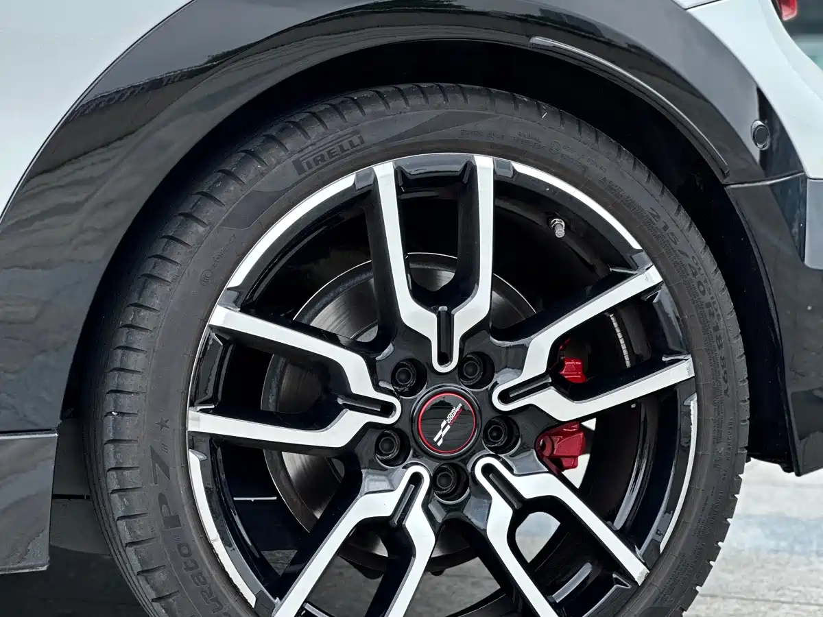 MINI JCW