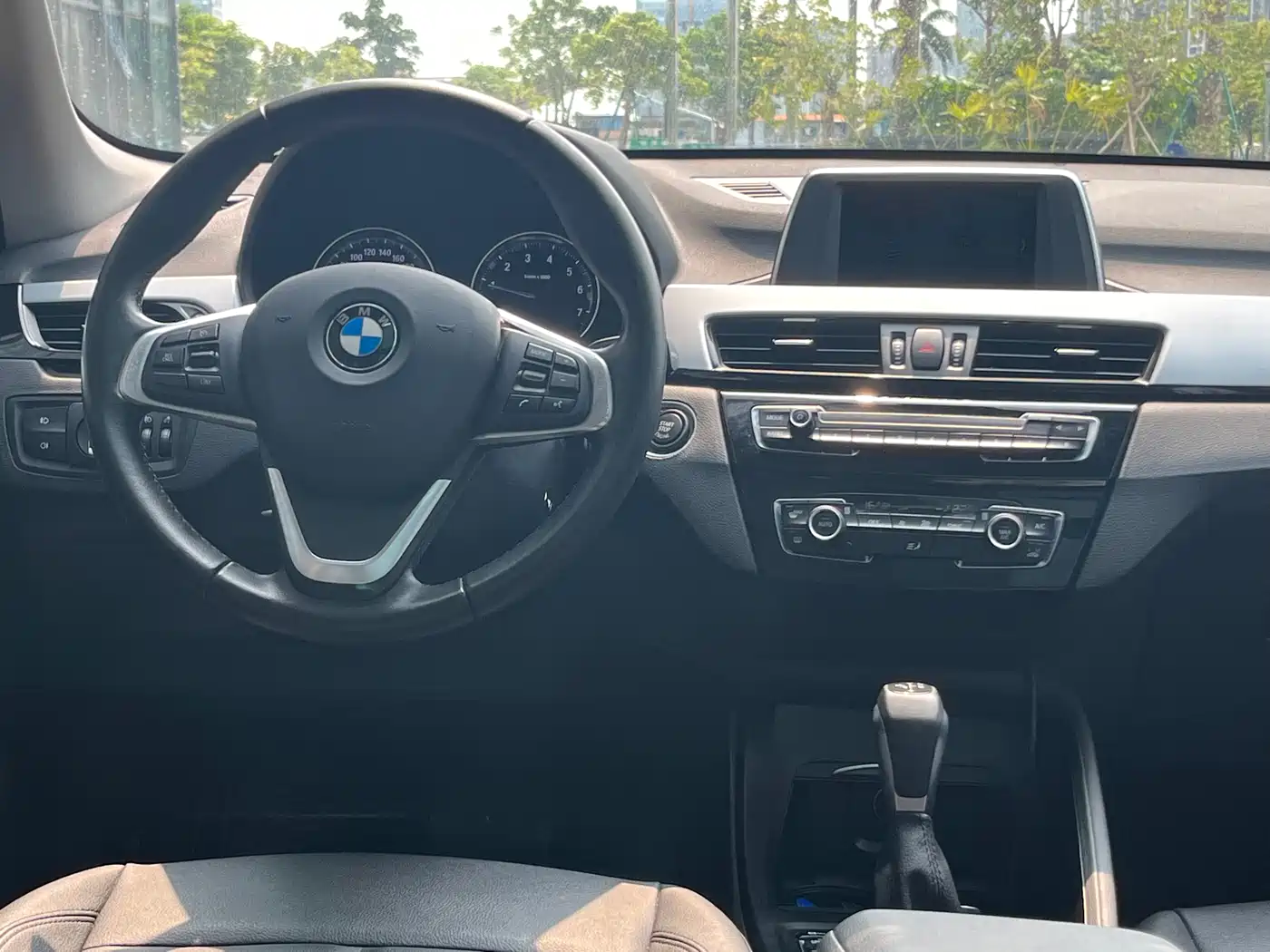 BMW X1 2018 sDrive18Li Fashion Model фото 11
