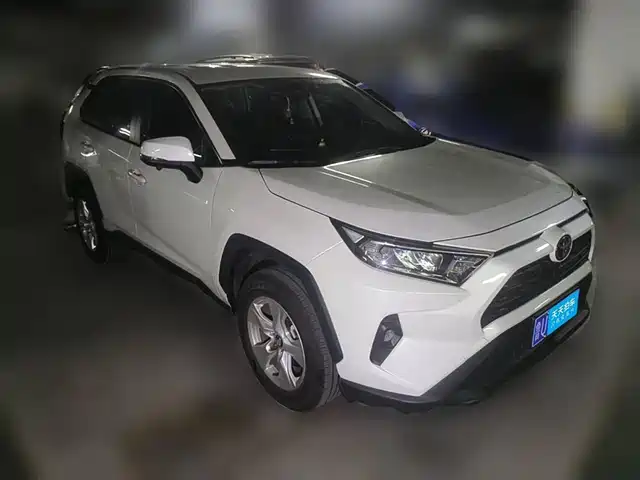 Toyota RAV4 Rongfang 2024 2.0L CVT FWD Urban Edition — фото 3