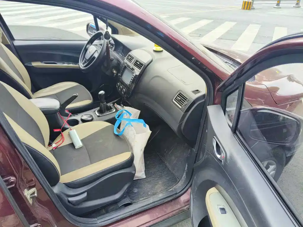 Dongfeng Fengxing Joyear X3 2015 2015 1.5L Comfort Model