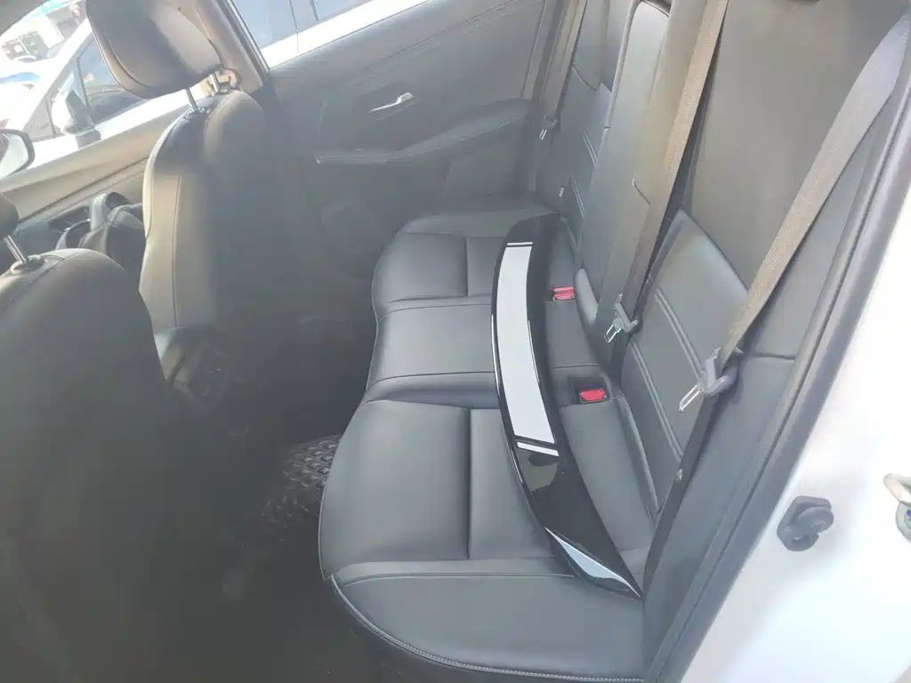 Nissan SYLPHY, миниатюра 14