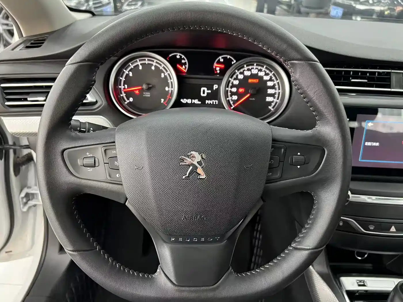 Peugeot 408 2019 360THP Auto Luxury Edition China VI фото 10