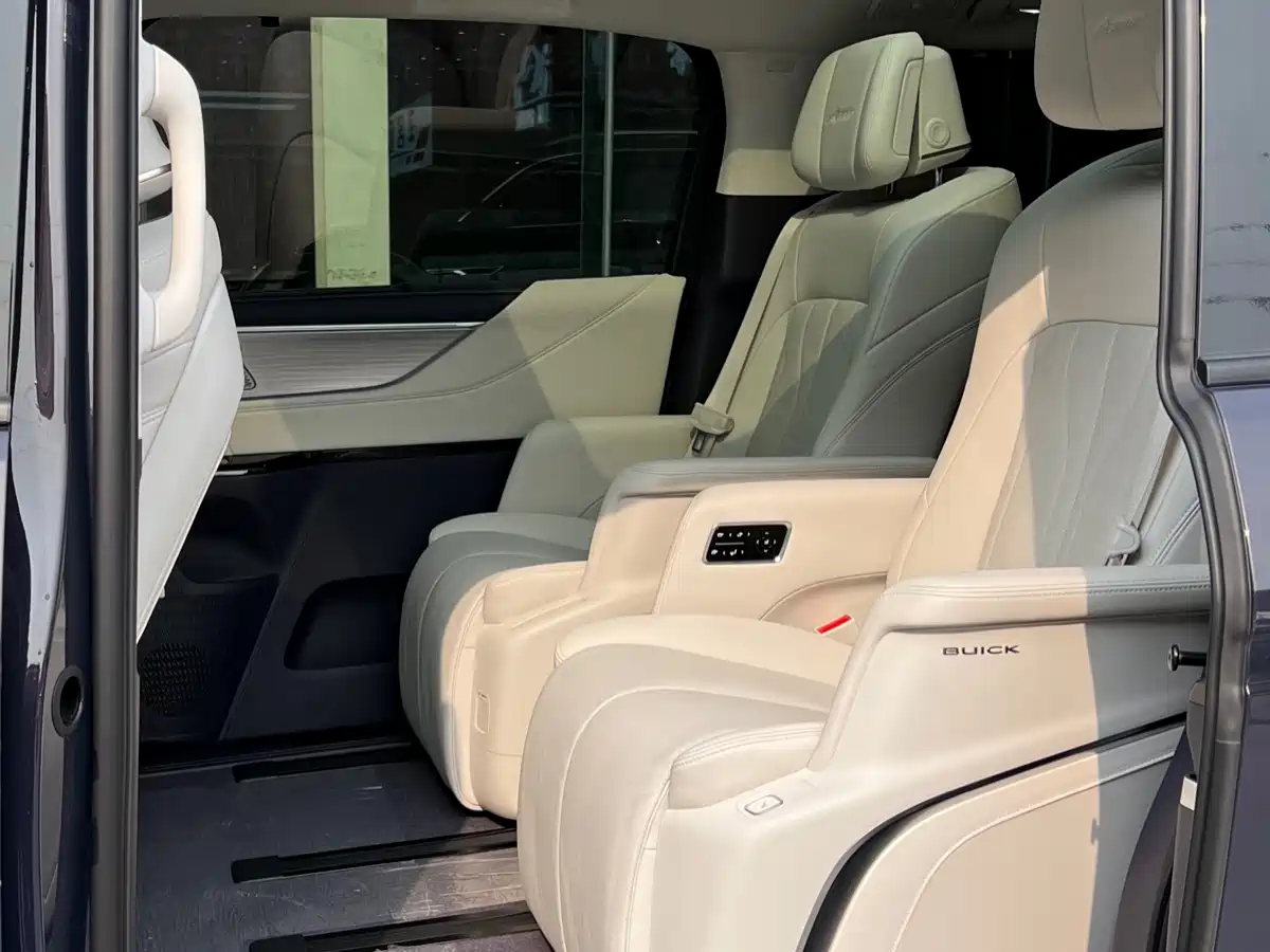 BUICK GL8 NEW ENERGY