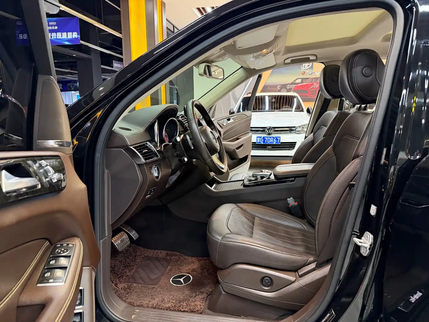 Mercedes-Benz GLS 2018 Facelift GLS 400 4MATIC Luxury фото 7