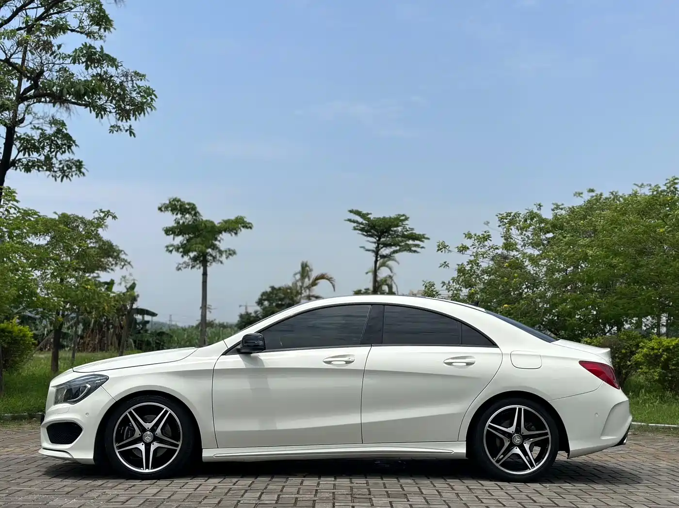 Mercedes-Benz CLA (Import) 2016 Facelift CLA 260 4MATIC фото 13